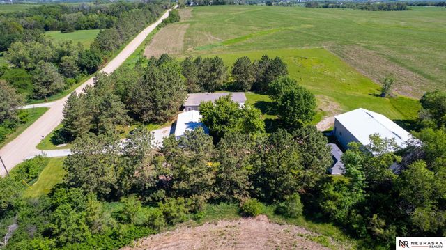 2100 SW 98th Street, Lincoln, NE 68532