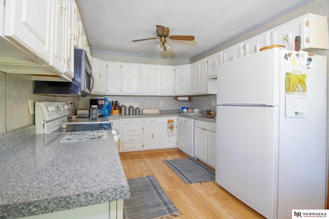 2100 SW 98th Street, Lincoln, NE 68532