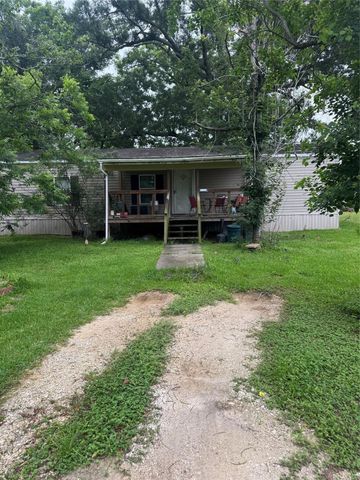 165 Fm 770 Road S B, Liberty, TX 77575
