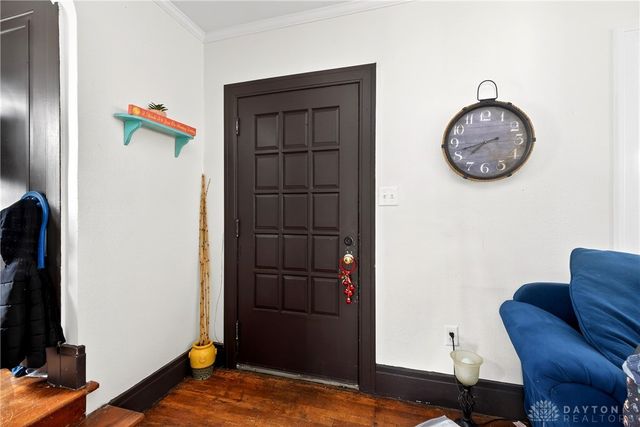 53 E Siebenthaler Avenue, Dayton, OH 45405