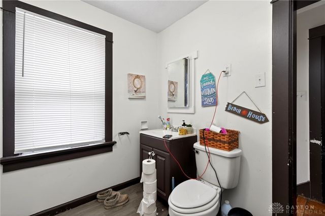 53 E Siebenthaler Avenue, Dayton, OH 45405