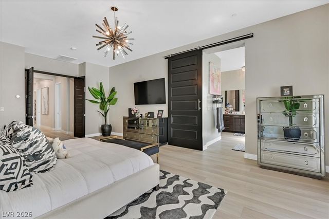 2689 Pioneer Estates Court, Las Vegas, NV 89117