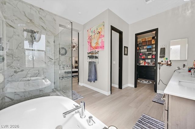 2689 Pioneer Estates Court, Las Vegas, NV 89117