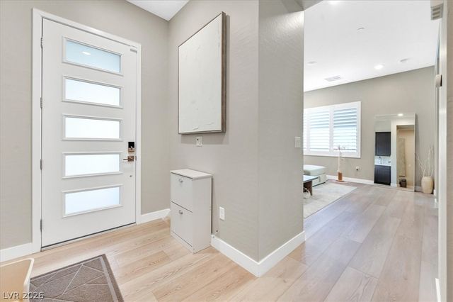 2689 Pioneer Estates Court, Las Vegas, NV 89117