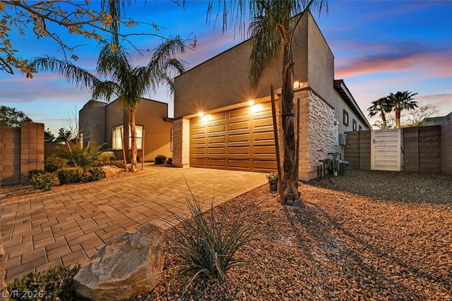 2689 Pioneer Estates Court, Las Vegas, NV 89117