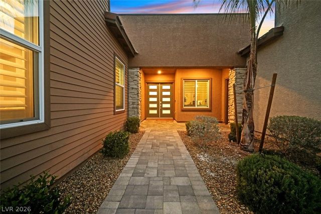 2689 Pioneer Estates Court, Las Vegas, NV 89117