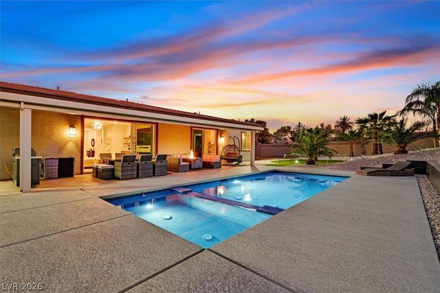 2689 Pioneer Estates Court, Las Vegas, NV 89117