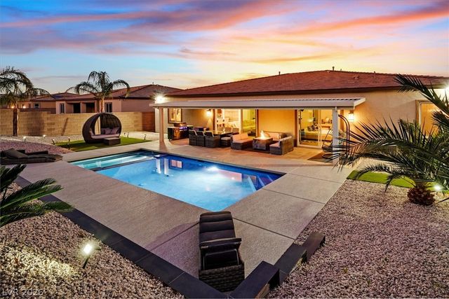 2689 Pioneer Estates Court, Las Vegas, NV 89117