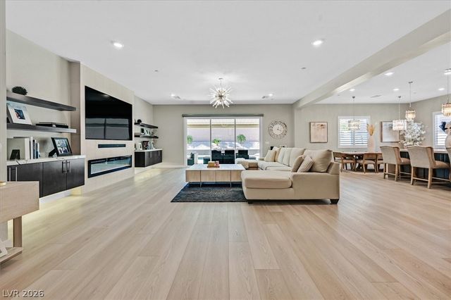 2689 Pioneer Estates Court, Las Vegas, NV 89117