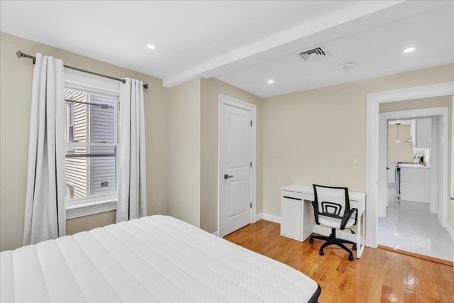 11 Burrell 2, Boston, MA 02119