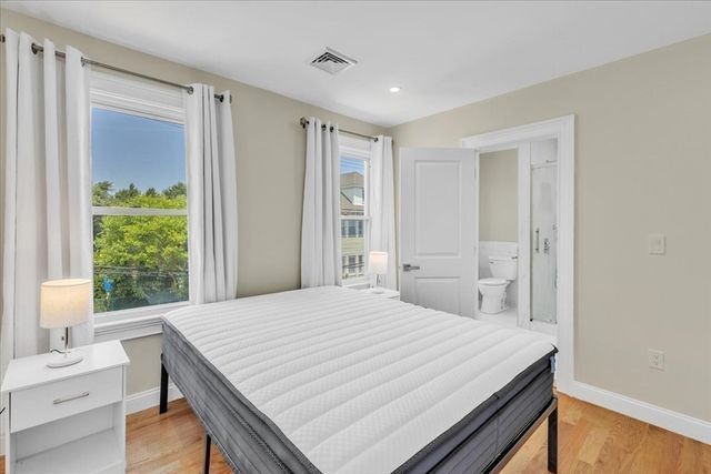 11 Burrell 2, Boston, MA 02119