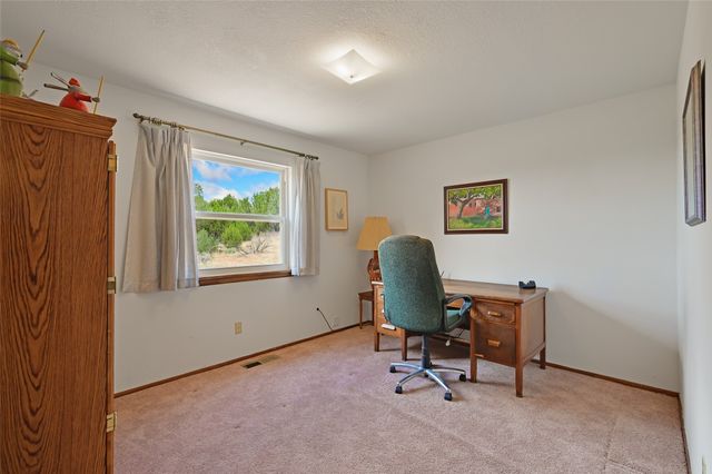 140 Calle San Simon, Santa Fe, NM 87505