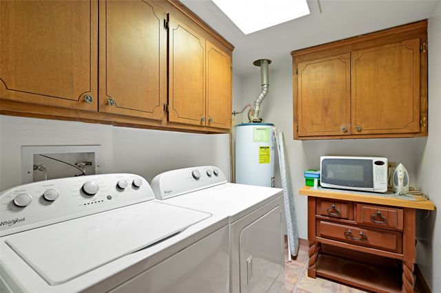 140 Calle San Simon, Santa Fe, NM 87505