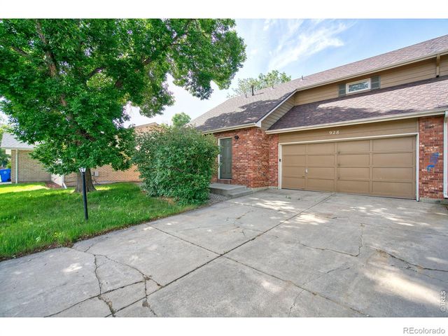 928 Torrey Pine Place, Loveland, CO 80538