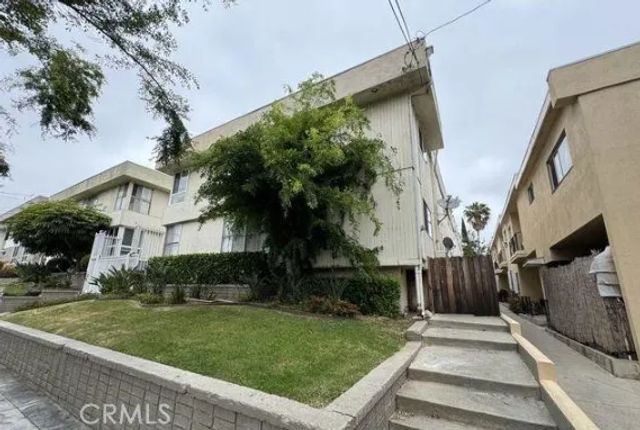 563 E Hazel 2, Inglewood, CA 90302