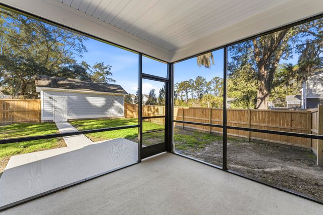 2115 Kemmerlin Street, Johns Island, SC 29455