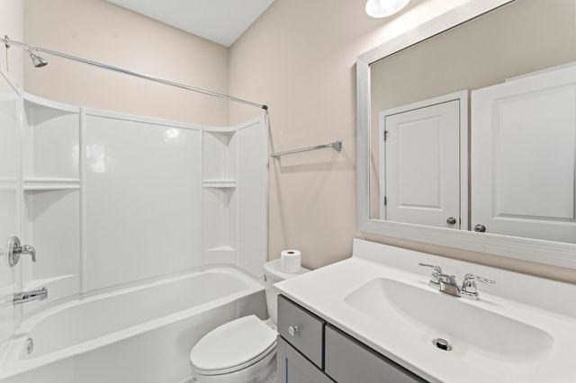 2115 Kemmerlin Street, Johns Island, SC 29455