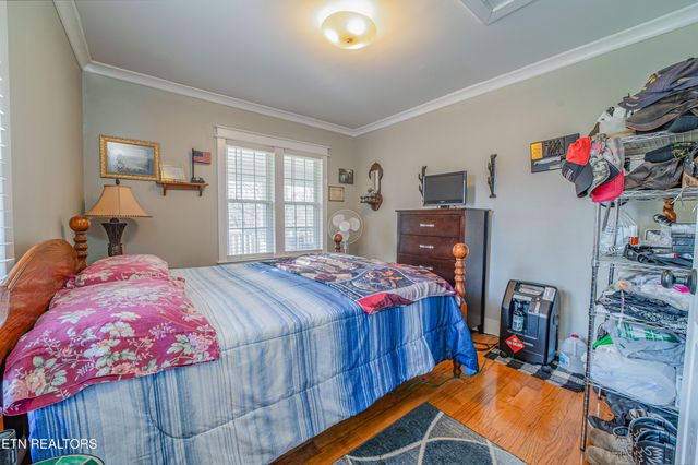 104 S Church Ave, Rockwood, TN 37854