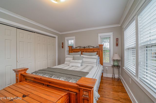 104 S Church Ave, Rockwood, TN 37854