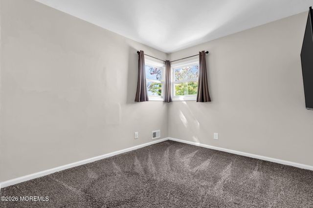 4 N Parkview Terrace, Hazlet, NJ 07730