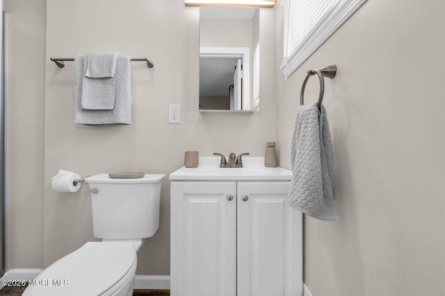 4 N Parkview Terrace, Hazlet, NJ 07730