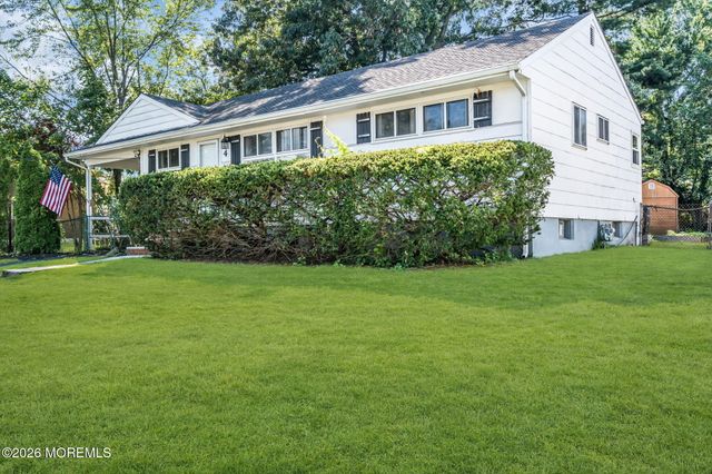 4 N Parkview Terrace, Hazlet, NJ 07730