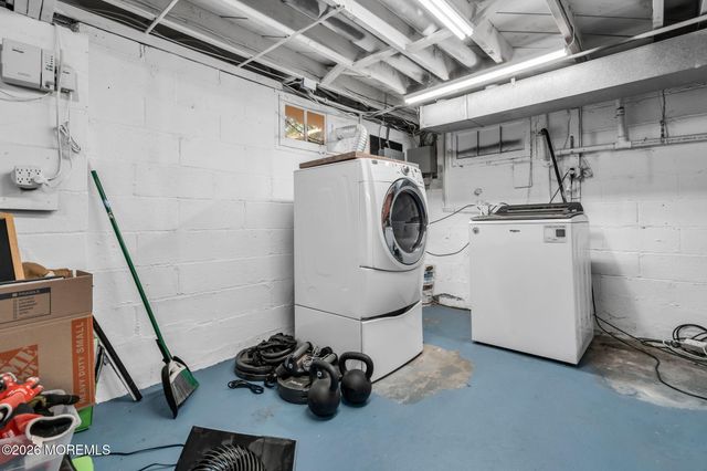 4 N Parkview Terrace, Hazlet, NJ 07730