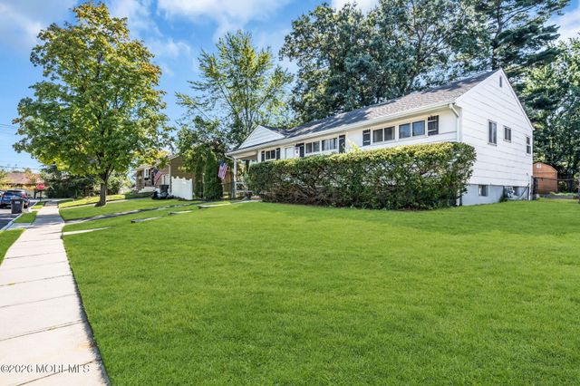 4 N Parkview Terrace, Hazlet, NJ 07730