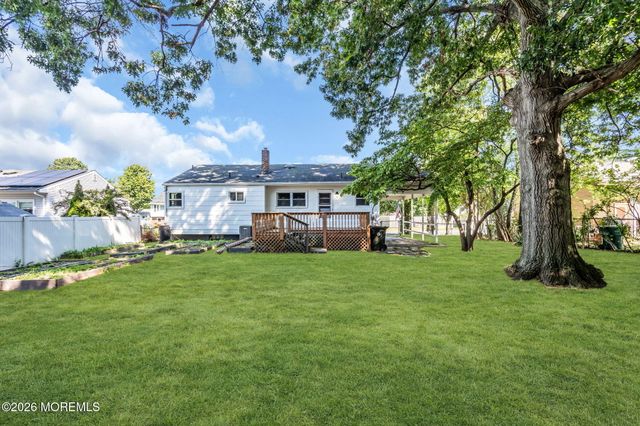 4 N Parkview Terrace, Hazlet, NJ 07730