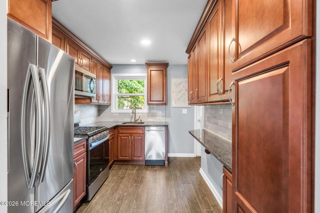 4 N Parkview Terrace, Hazlet, NJ 07730