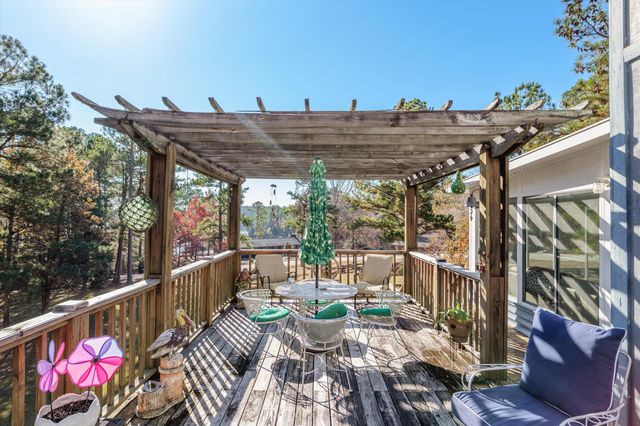 203 Christmas Drive, Mc Cormick, SC 29835