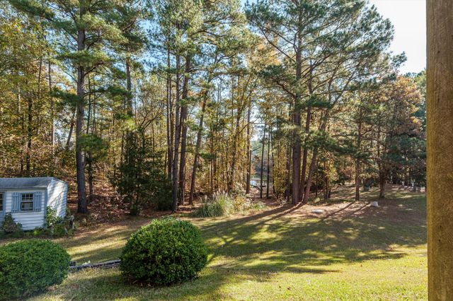 203 Christmas Drive, Mc Cormick, SC 29835