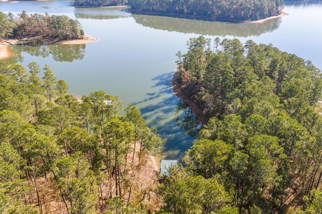 203 Christmas Drive, Mc Cormick, SC 29835