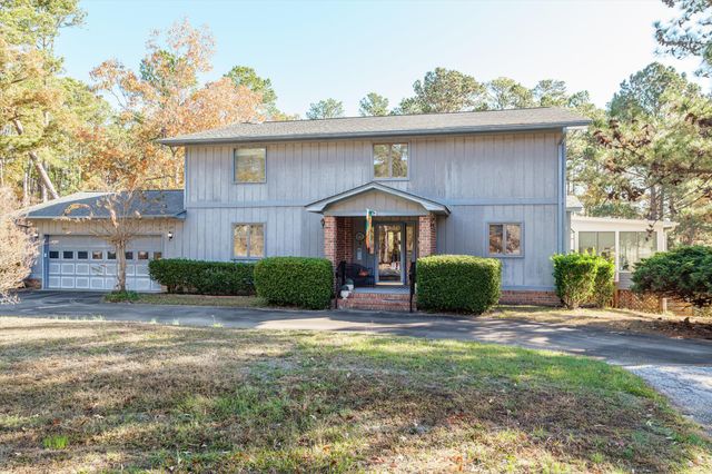 203 Christmas Drive, Mc Cormick, SC 29835