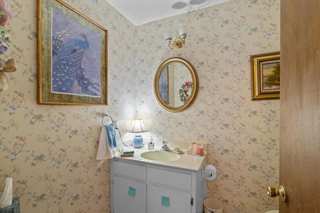 203 Christmas Drive, Mc Cormick, SC 29835