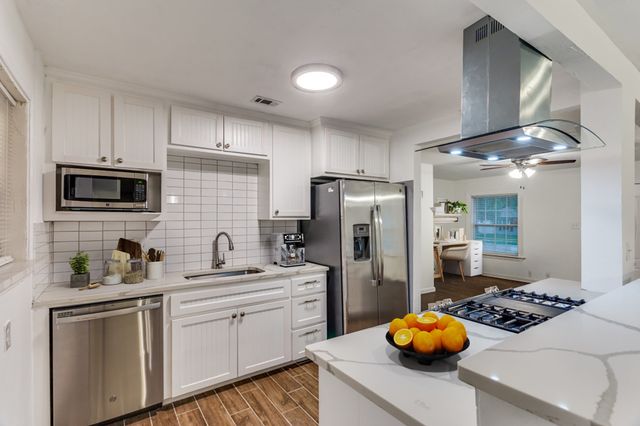 4129 Winfield Avenue, Fort Worth, TX 76109