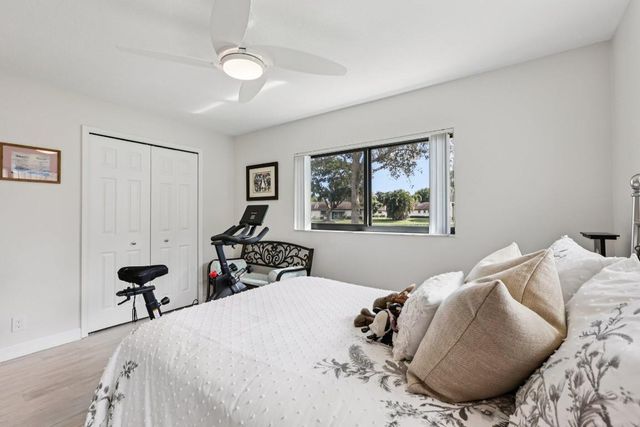 4854 Eqestrian Circle B, Boynton Beach, FL 33426