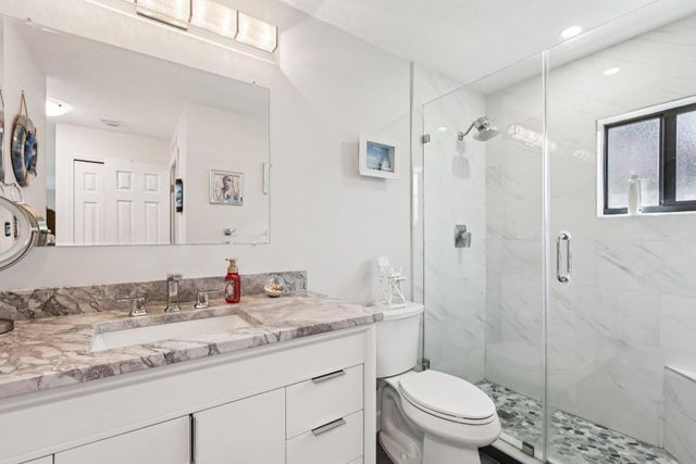 4854 Eqestrian Circle B, Boynton Beach, FL 33426