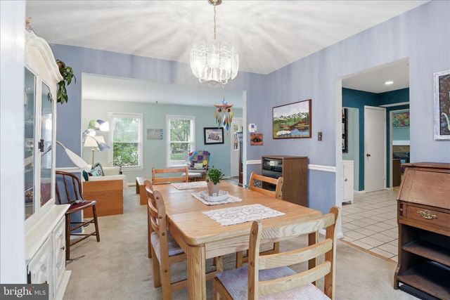 9008 LAKE BRADDOCK DR, Burke, VA 22015