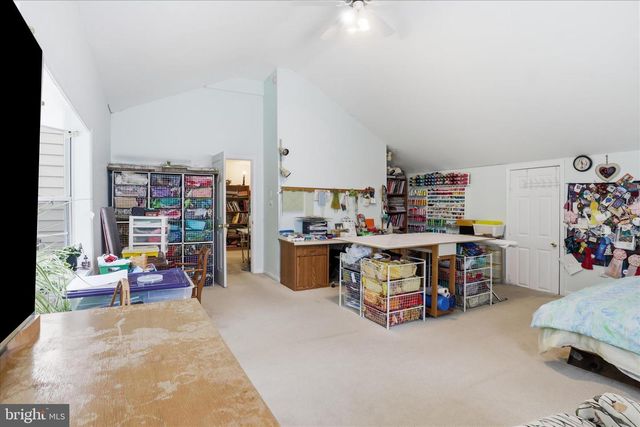 9008 LAKE BRADDOCK DR, Burke, VA 22015