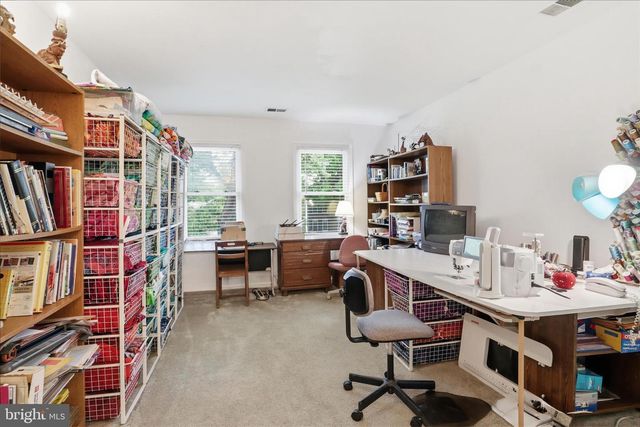 9008 LAKE BRADDOCK DR, Burke, VA 22015