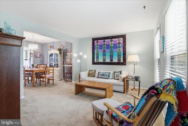 9008 LAKE BRADDOCK DR, Burke, VA 22015