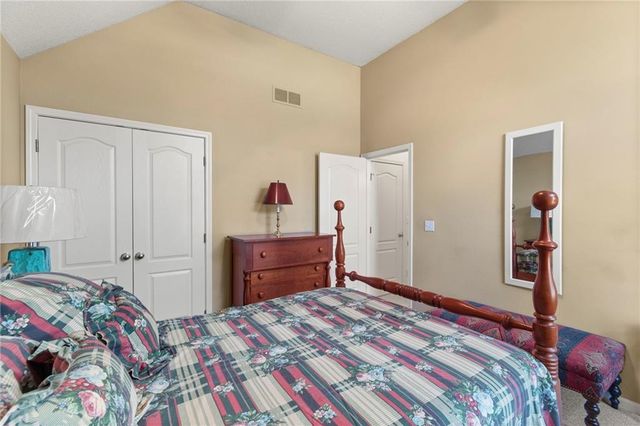 8604 N Liston Avenue, Kansas City, MO 64154