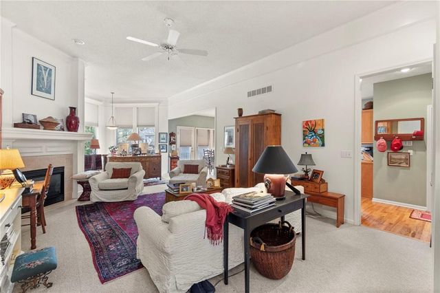 8604 N Liston Avenue, Kansas City, MO 64154