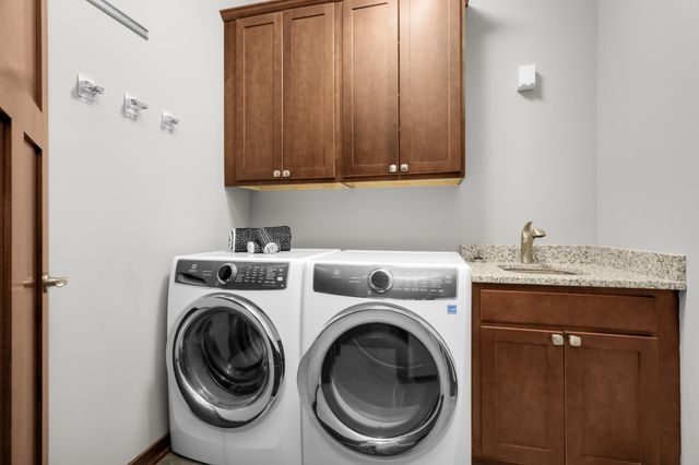 697 Jansen Avenue SE, Hanover, MN 55341