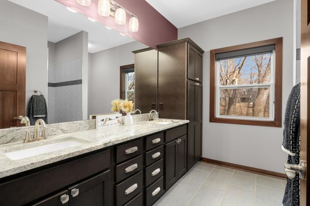 697 Jansen Avenue SE, Hanover, MN 55341