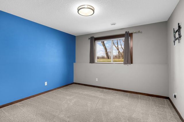 697 Jansen Avenue SE, Hanover, MN 55341