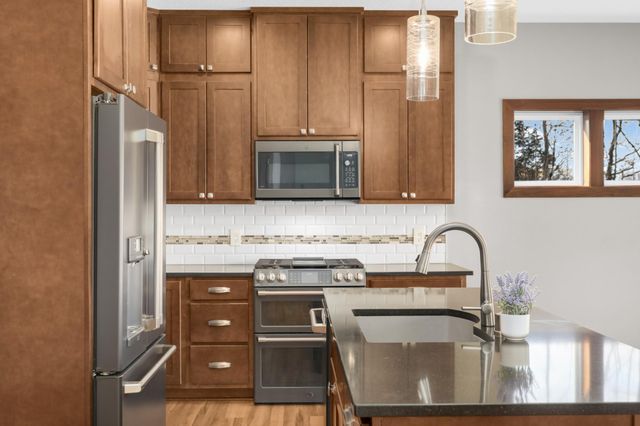 697 Jansen Avenue SE, Hanover, MN 55341