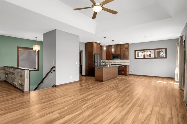 697 Jansen Avenue SE, Hanover, MN 55341