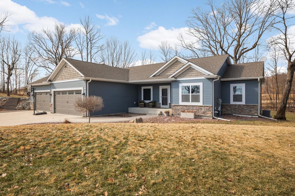 697 Jansen Avenue SE, Hanover, MN 55341 — photo 2